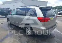 2005 Toyota SIENNA photo
