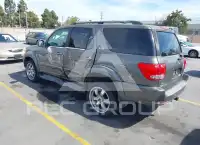2005 Toyota SEQUOIA фото