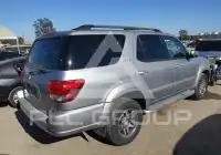 2005 Toyota SEQUOIA photo
