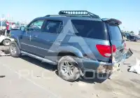 2005 Toyota SEQUOIA photo