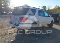 2005 Toyota SEQUOIA фото