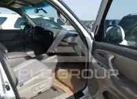 2005 Toyota SEQUOIA фото