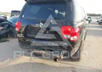 2005 Toyota SEQUOIA фото