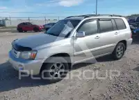 2005 Toyota Highlander photo