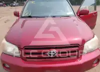 2005 Toyota Highlander photo