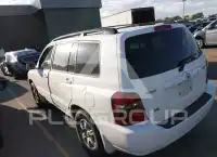 2005 Toyota Highlander photo