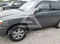 2005 Toyota Highlander photo