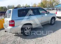 2005 Toyota Highlander photo