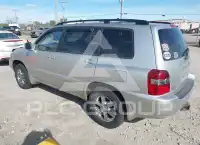 2005 Toyota Highlander photo