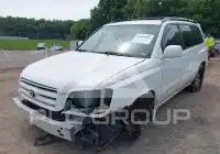 2005 Toyota Highlander photo