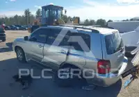 2005 Toyota Highlander photo