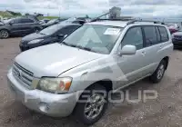 2005 Toyota Highlander photo