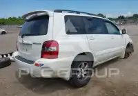2005 Toyota Highlander photo