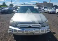 2005 Toyota Highlander photo