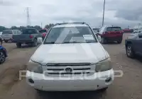2005 Toyota Highlander photo