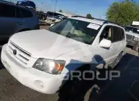 2005 Toyota Highlander photo