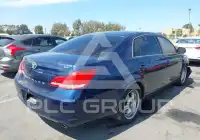 2005 Toyota AVALON photo