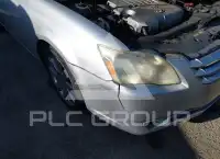 2005 Toyota AVALON фото