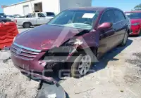 2005 Toyota AVALON фото