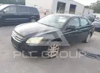 2005 Toyota AVALON фото