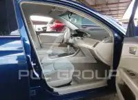 2005 Toyota AVALON photo
