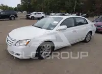 2005 Toyota AVALON фото