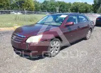 2005 Toyota AVALON фото