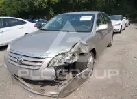 2005 Toyota AVALON фото