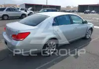 2005 Toyota AVALON фото