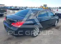 2005 Toyota AVALON фото
