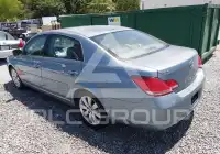 2005 Toyota AVALON photo