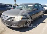 2005 Toyota AVALON photo