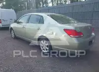 2005 Toyota AVALON photo