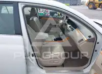 2005 Toyota AVALON photo