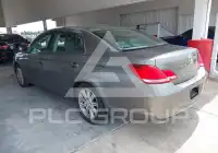 2005 Toyota AVALON фото