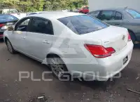 2005 Toyota AVALON фото
