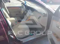 2005 Toyota AVALON фото
