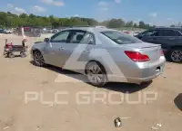 2005 Toyota AVALON фото
