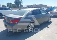2005 Toyota AVALON фото