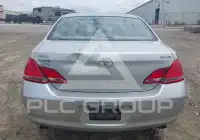 2005 Toyota AVALON photo