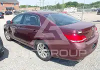 2005 Toyota AVALON фото