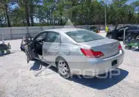 2005 Toyota AVALON фото