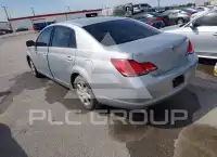 2005 Toyota AVALON фото