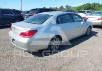 2005 Toyota AVALON фото