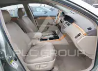 2005 Toyota AVALON фото