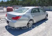 2005 Toyota AVALON фото