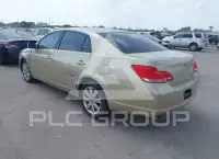 2005 Toyota AVALON фото