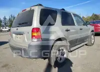 2005 Ford ESCAPE photo