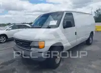2005 Ford E-150 фото