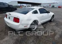 2005 Ford MUSTANG фото